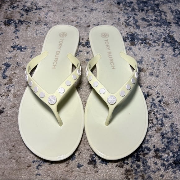 Tory Burch Light Green Studded Jelly Sandals Size 9 - Picture 1 of 8